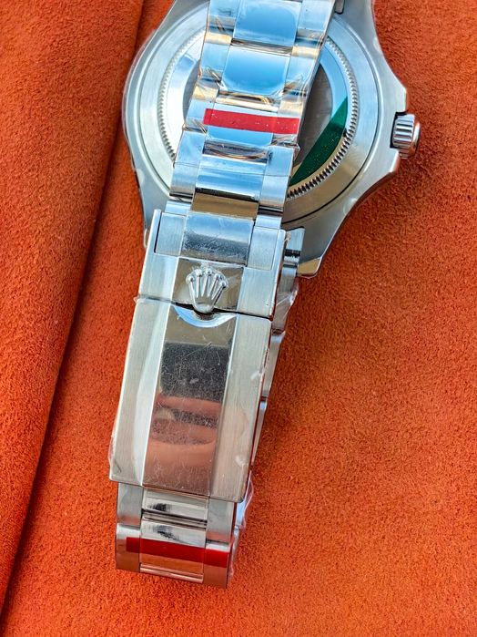 Rolex Yacht Master с 2 секунди отклонение