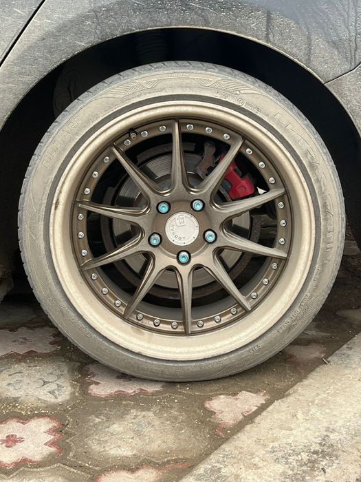 Диск с покрышкой r18