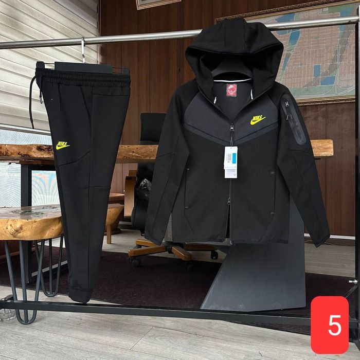Trening unisex de la 8 ani la xs