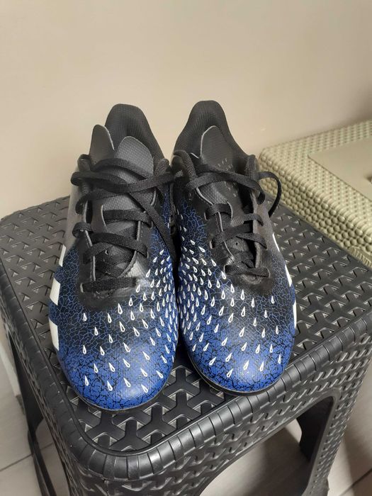 Детси бутонки Предатор