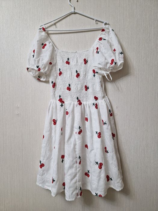 Платье 46-48р с вышивкой