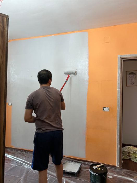 Покраска стен и потолков