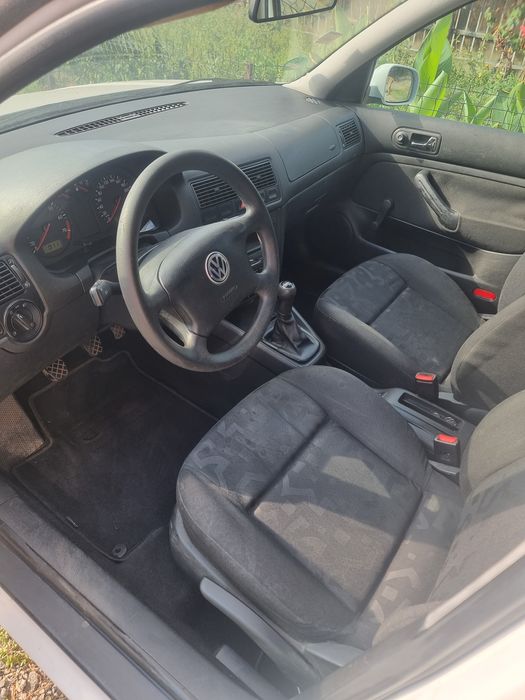 Vw golf 4 1.6 2 randuri jante anvelope noi