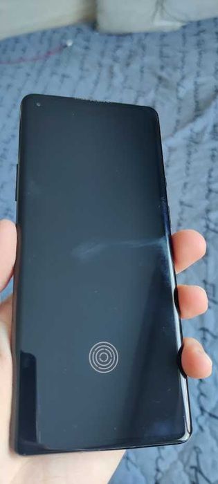 Продава се OnePlus 8 Pro 128GB, 8GM RAM