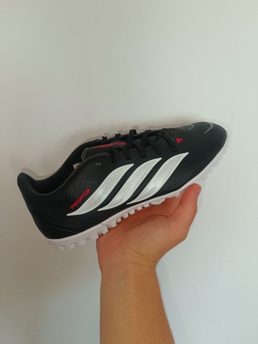 Adidas predator club tf 41 NOI!!!