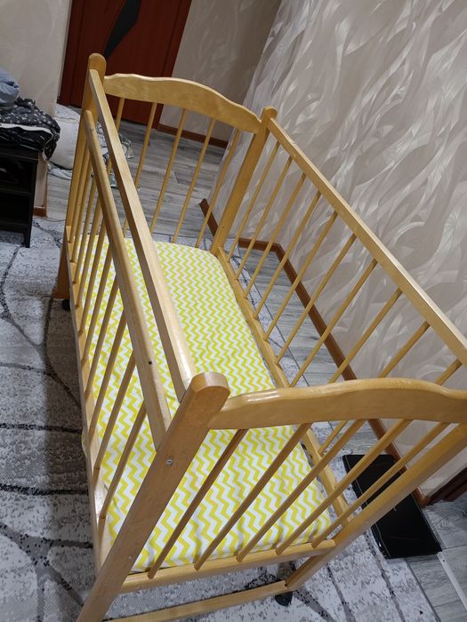 Кроватка детская