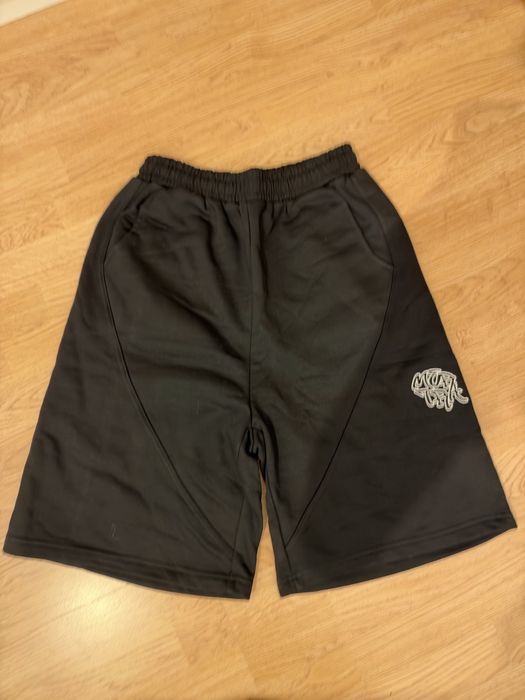 Pantaloni scurti mertra