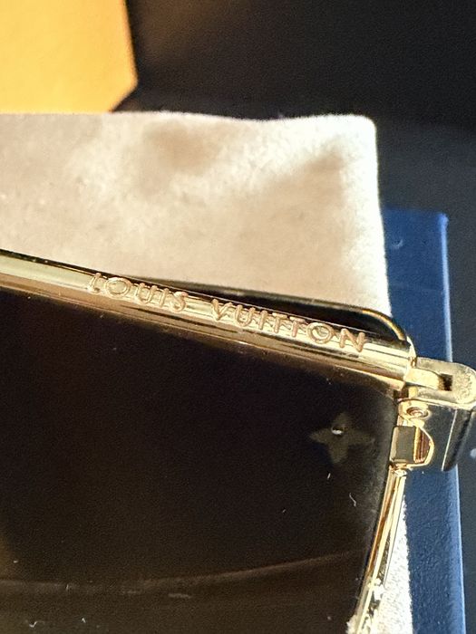 ochelari de soare Louis Vuitton – model LV Charm Square