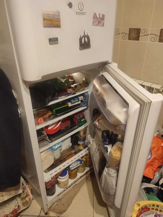 Vând două frugiderea. Indesit, Beko. Funcționează bine .