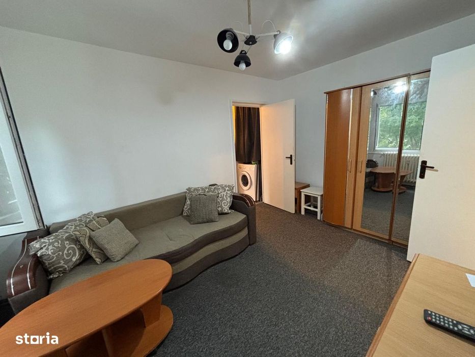 Vand apartament 2 camere Manastur