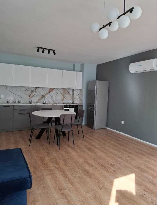 Дава се под наем Двустаен апартамент в София, Център - 60 кв.м за 500 € - Снимка #1