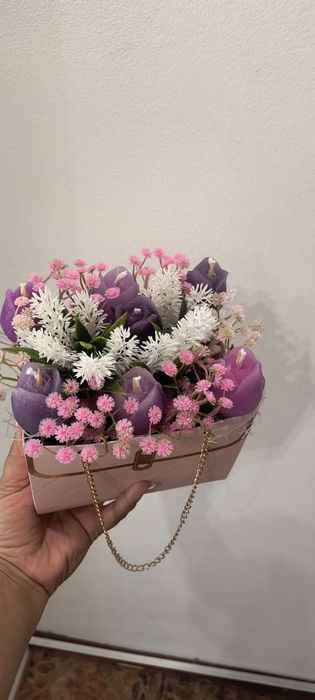 Ръчно изработени букети от свещи