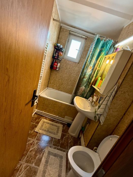 Apartament 3 camere cu centrala proprie Trivale