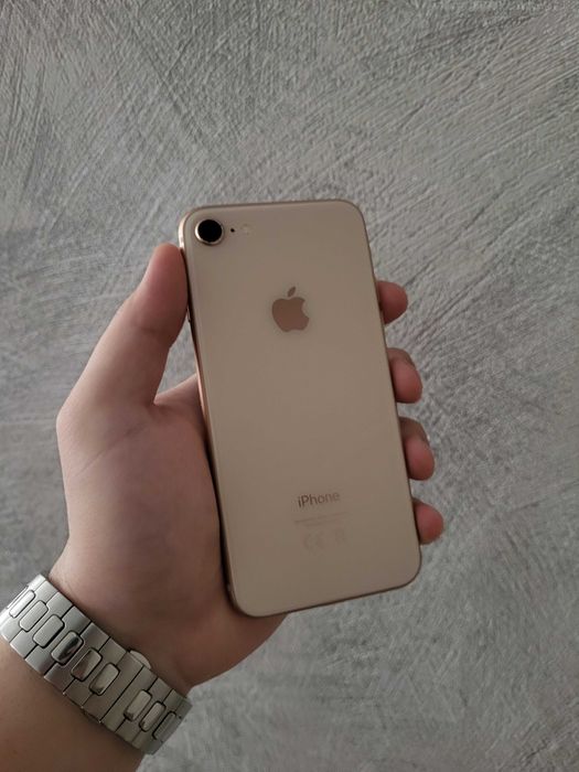 Айфон SE2 64гб золотистый