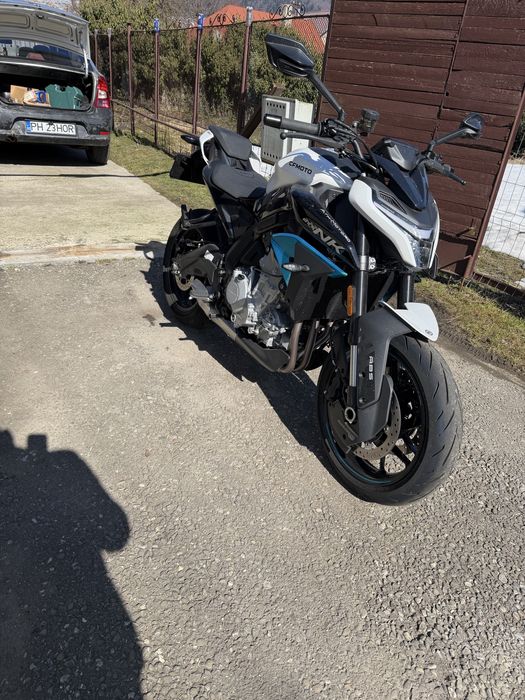 De vanzare Cfmoto 675NK.Nu accept schiburi