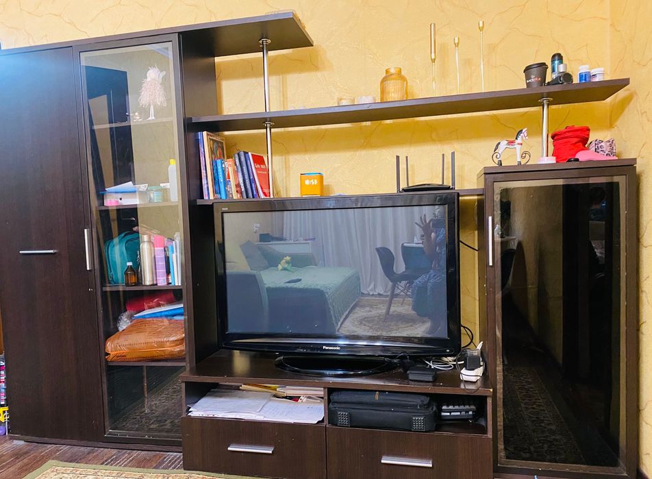 Стенка в зал удобная