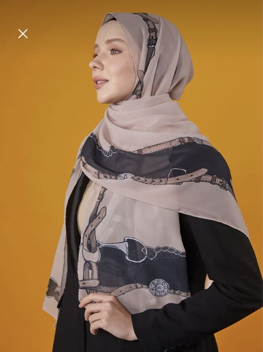 Платок Differenza. Made in Turkey