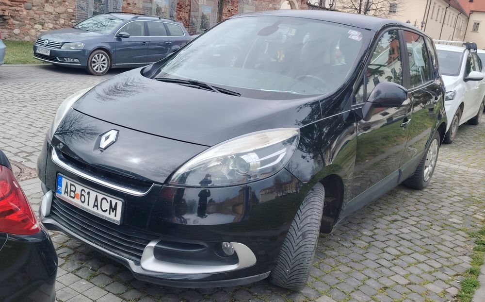 Renault scenic 1.5 Dci 2012