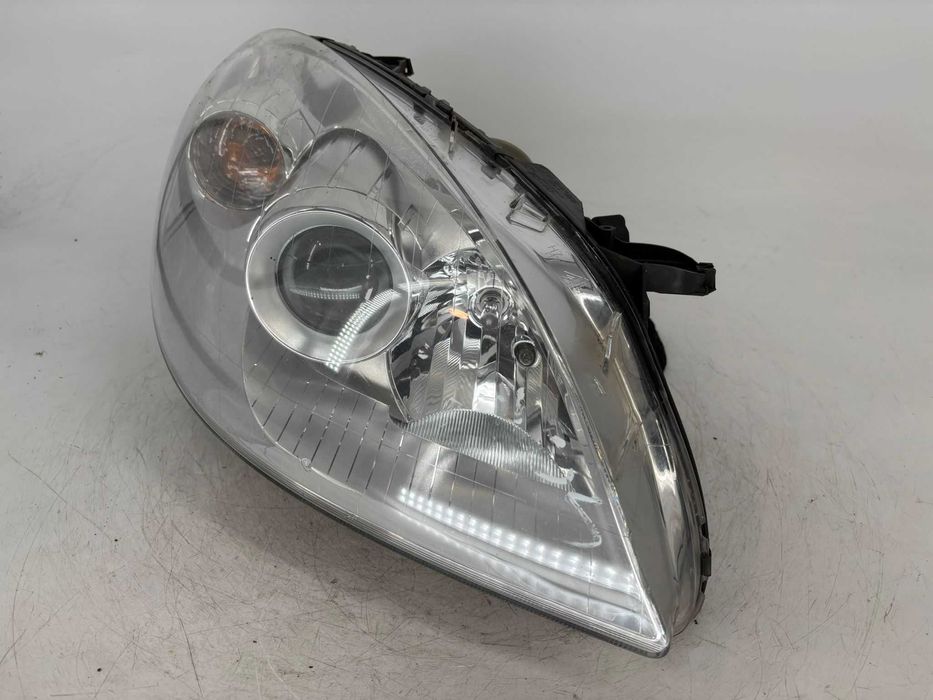 Far dreapta Mercedes B Class an 2010