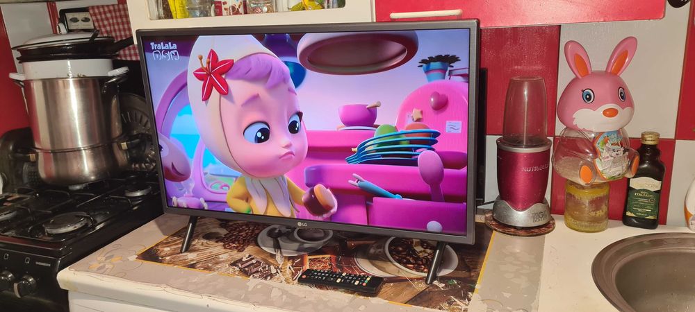 Smart Lg 81 cm = 400 lei