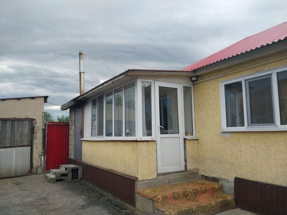 Продам дом п. Мирный