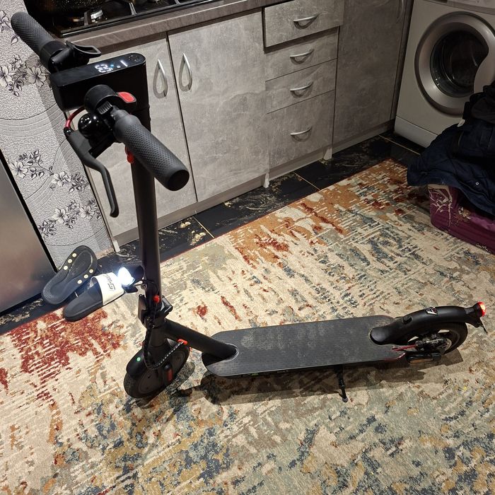 Vand trotineta electrica