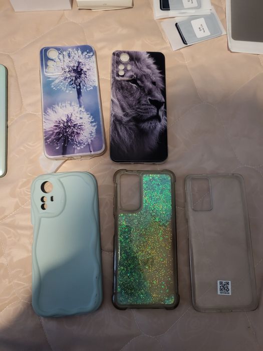 Телефон Xiomi Redmi note 12S