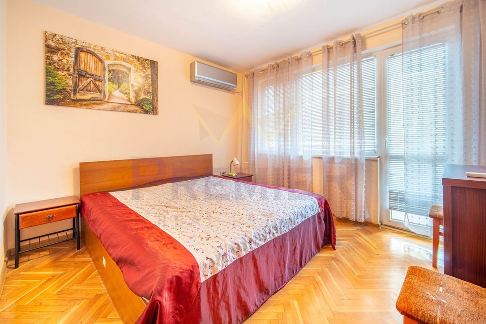 Продава се Тристаен апартамент в Варна, ВИНС - 80 кв.м за 1600 €/кв.м - Снимка #2