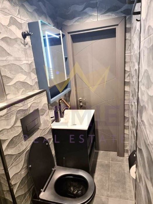 Продава се Двустаен апартамент в София, Център - 66 кв.м за 5137 €/кв.м - Снимка #11