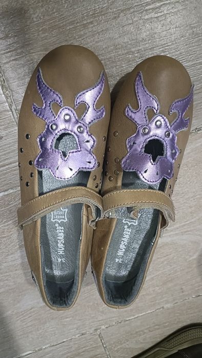 Продам детскую обувь