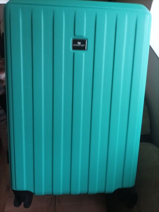 Passenger куфар за пътуване