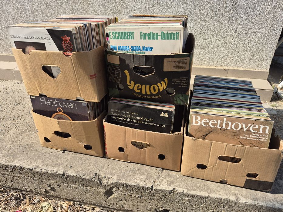 Vând 150lp Discuri Vinil muzică clasică mixta pentru pick-up