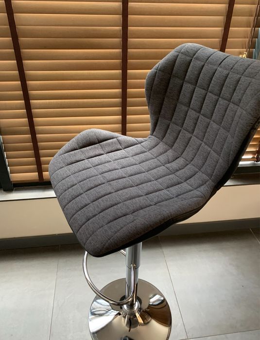 Бар стол New York с две години гаранция и безплатна доставка до офис