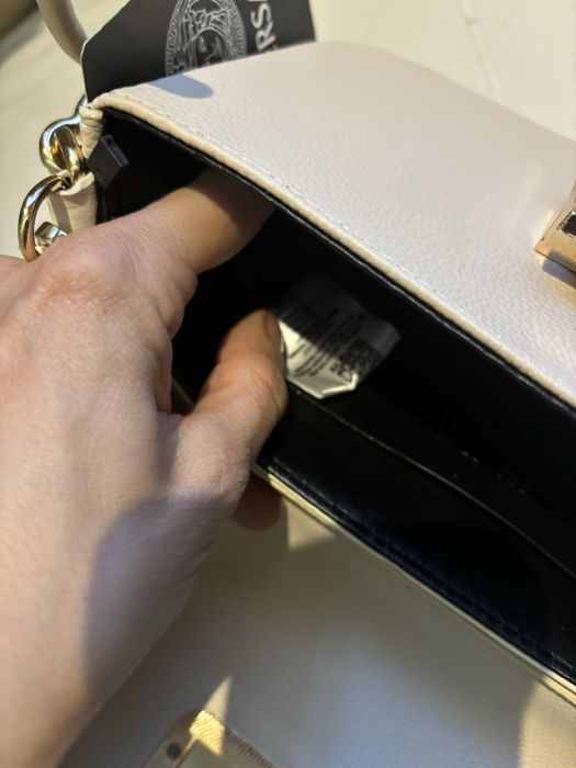 versace чанта нова екрю