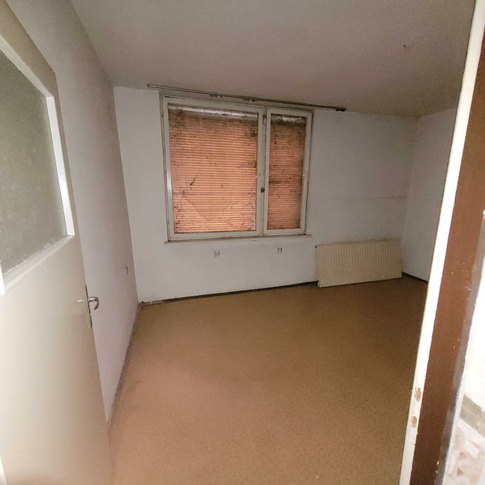 Продава се Тристаен апартамент в Лом - 78 кв.м за 523 €/кв.м - Снимка #8