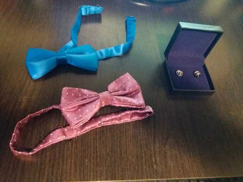 Vand set de doua papioane si un set de butoni pentru mansete
