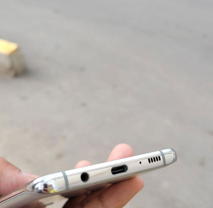 Samsung Galaxy s10 5G sotiladi