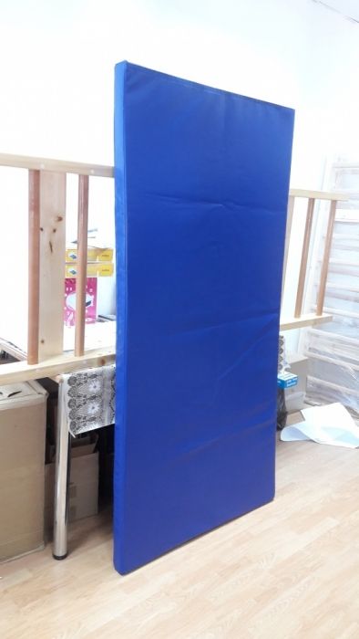 Saltea gimnastica si kinetoterapie din PVC 200 X 100 X 4cm