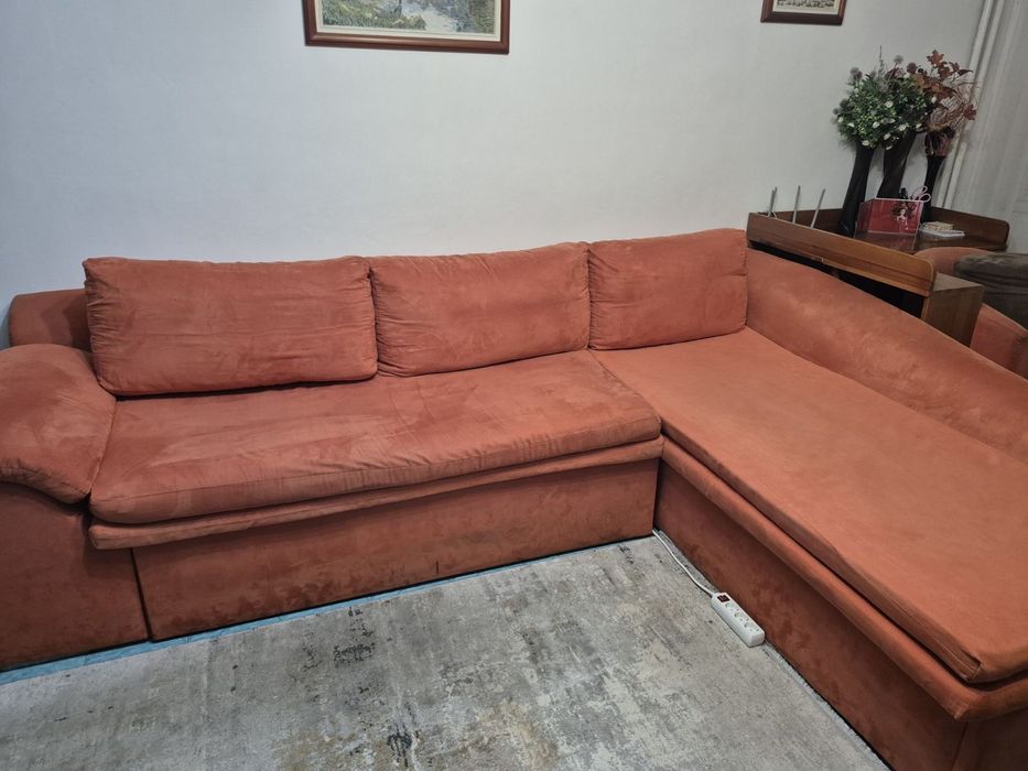 Ъглов Диван 295см х 210см