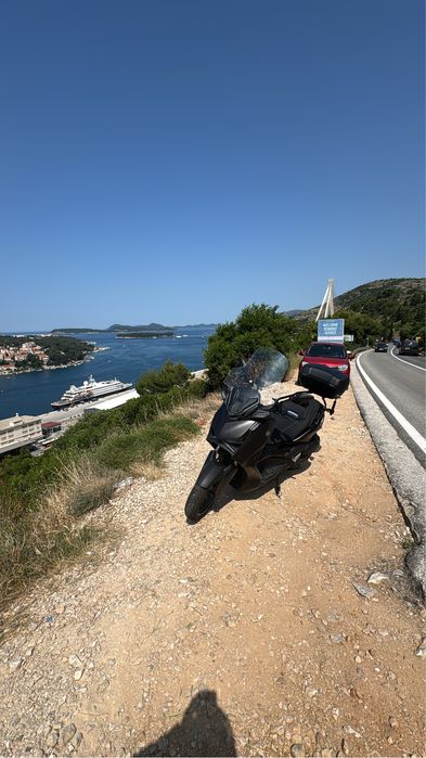 Scuter Yamaha Xmax 300 TechMax