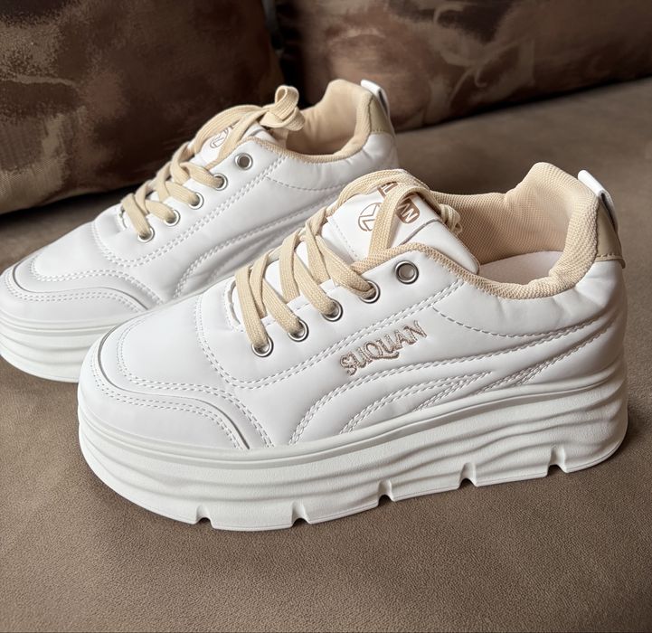 Кожени дамски боти с висока подметка 38