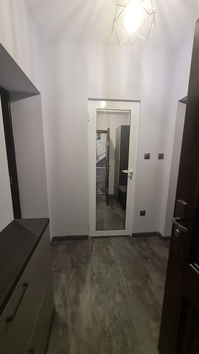 Дава се под наем Двустаен апартамент в София, Център - 60 кв.м за 765 € - Снимка #1