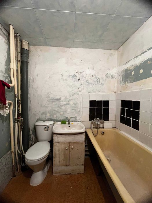 Продается 1 к на ЖД вокзал