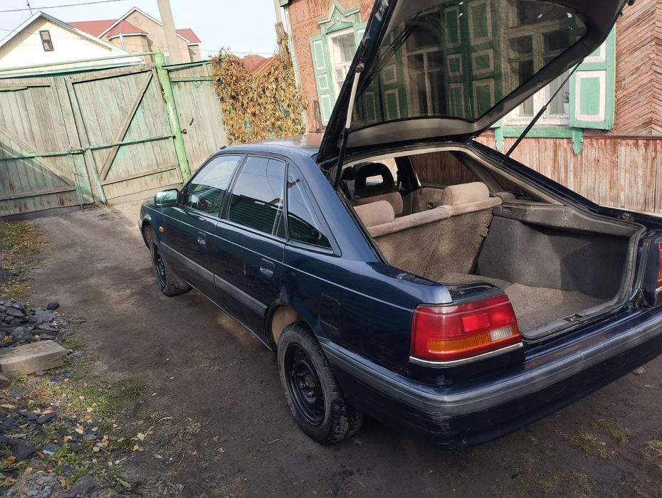 Продам автомобиль Мазду