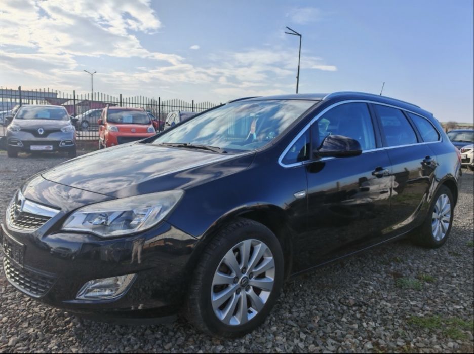 Opel Astra J 1.7 cdti 2012
