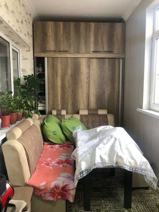 Продам 4 комнатную квартиру