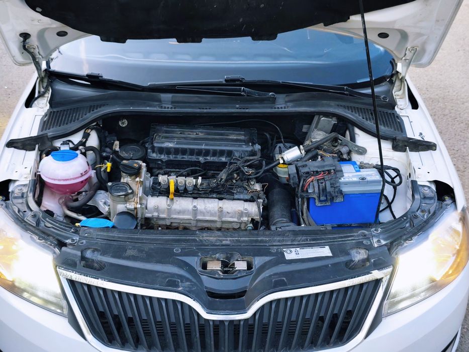 Продам Skoda Rapid на автомате