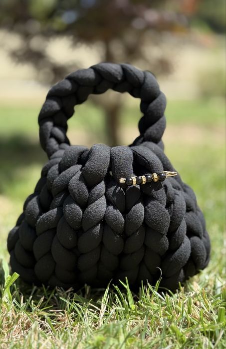 Чанта- ръчно плетена текстилна, пефректна за всеки повод и подарък