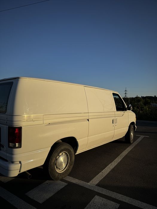 Ford Econoline 150