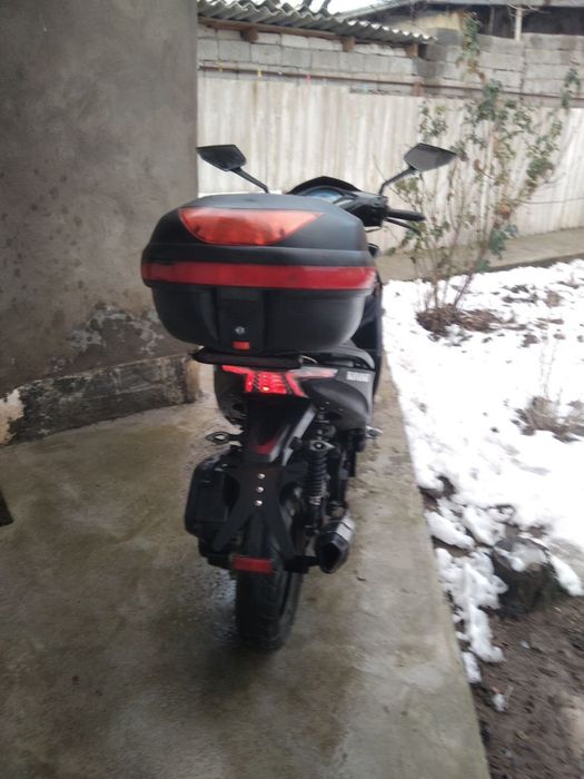 Продается скутер,skuter,skutr,moped sotiladi.